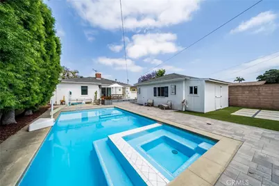 1006 E Ridgewood St, Long Beach, CA 90807 - Photo 1