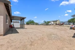 18332 Catalpa, Hesperia, CA 92345 - Photo 25