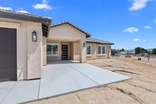 18332 Catalpa, Hesperia, CA 92345 - Photo 5