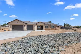 18332 Catalpa, Hesperia, CA 92345 - Photo 7