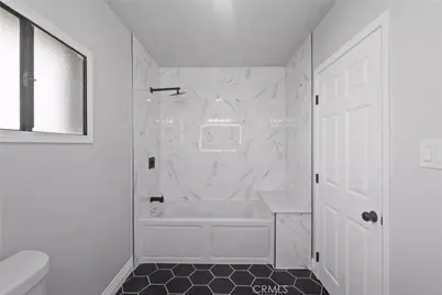 5334 S Victoria, Los Angeles, CA 90043 - Photo 5