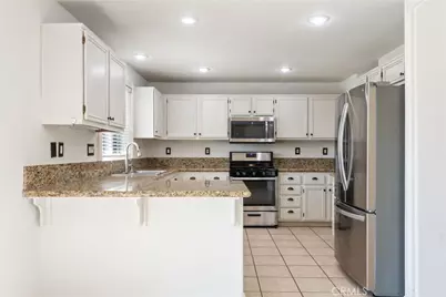 42075 Dunes Court, Temecula, CA 92591 - Photo 13