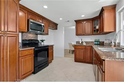 11244 Snowdrop, Fountain Valley, CA 92708 - Photo 13