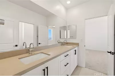 16034 Butterfly Drive, Fontana, CA 92336 - Photo 31