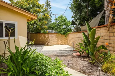 2284 Redlands, Newport Beach, CA 92660 - Photo 25