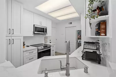 43 Auburn Aisle, Irvine, CA 92612 - Photo 17