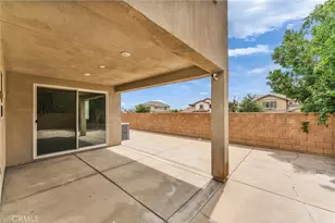 5517 Dowitcher Ct, Jurupa Valley, CA 91752 - Photo 37