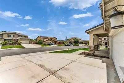5517 Dowitcher Ct, Mira Loma, CA 91752 - Photo 39