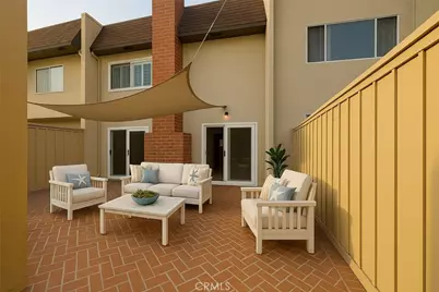 9742 Villa Pacific, Huntington Beach, CA 92646 - Photo 29