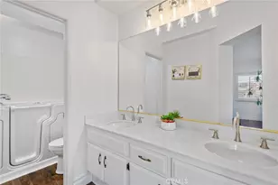 18081 Scanlan Ct, Fountain Valley, CA 92708 - Photo 35
