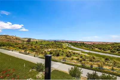 154 Roscomare, Irvine, CA 92602 - Photo 57