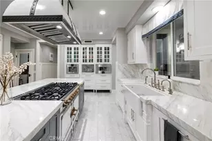 19531 Peninsula, Huntington Beach, CA 92648 - Photo 9