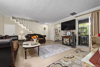 20146 Cohasset #11, Winnetka, CA 91306 - Photo 11