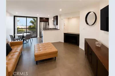 7320 Hawthorn Avenue #318, Los Angeles, CA 90046 - Photo 3