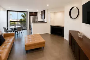 7320 Hawthorn Ave, Los Angeles, CA 90046 - Photo 3