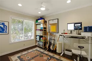 8414 El Arroyo Dr, Huntington Beach, CA 92647 - Photo 13