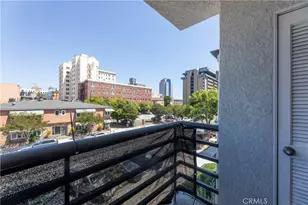 327 Chestnut Ave, Long Beach, CA 90802 - Photo 9