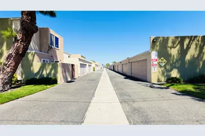 10760 Knott, Stanton, CA 90680 - Photo 41