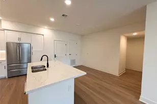 414 Main St, Huntington Beach, CA 92648 - Photo 3