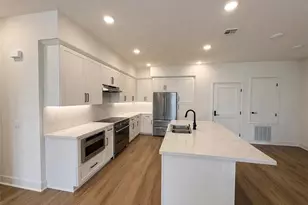 414 Main St, Huntington Beach, CA 92648 - Photo 5