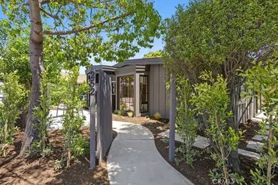 252 Walnut, Costa Mesa, CA 92627 - Photo 29