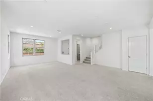 112 Newburry, Irvine, CA 92618 - Photo 5