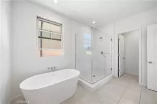 112 Newburry, Irvine, CA 92618 - Photo 17