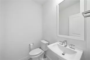 112 Newburry, Irvine, CA 92618 - Photo 11
