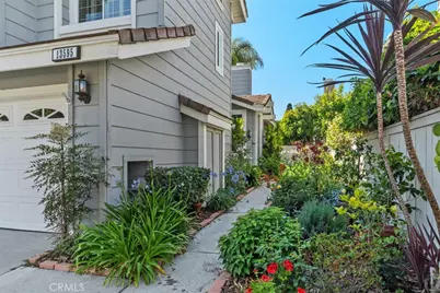 13595 Banyon, Tustin, CA 92782 - Photo 5