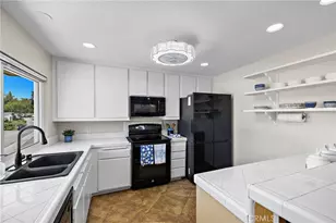 23382 Caminito Andreta, Laguna Hills, CA 92653 - Photo 13