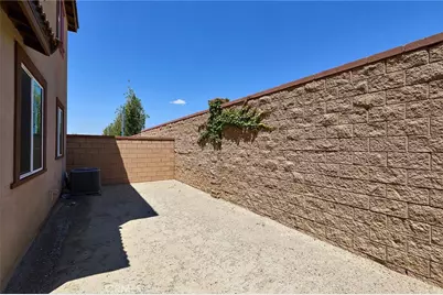 16534 Stone Pine Lane, Fontana, CA 92336 - Photo 7