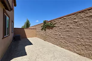 16534 Stone Pne Ln, Fontana, CA 92336 - Photo 7