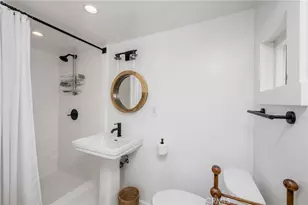 265 Mayflower, Newport Beach, CA 92660 - Photo 19