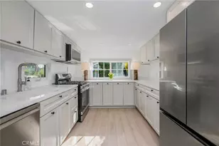 265 Mayflower, Newport Beach, CA 92660 - Photo 9