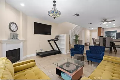 223 Pineview, Irvine, CA 92620 - Photo 5