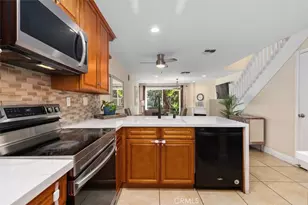 223 Pineview, Irvine, CA 92620 - Photo 15