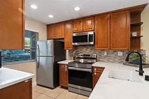 223 Pineview, Irvine, CA 92620 - Photo 13