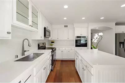 5 Morningside, Irvine, CA 92603 - Photo 11