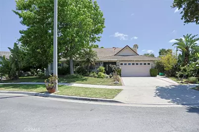 990 S Siet Place, Anaheim, CA 92806 - Photo 3