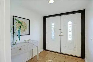 990 S Siet Pl, Anaheim, CA 92806 - Photo 5