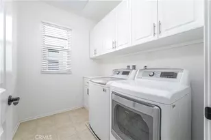 574 S Kroeger St, Anaheim, CA 92805 - Photo 31
