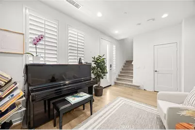 107 Tenor, Irvine, CA 92618 - Photo 3