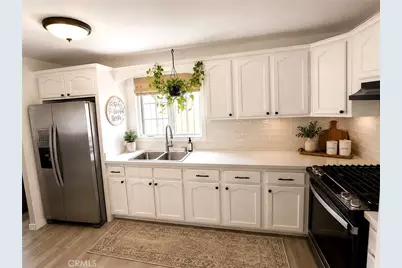 8215 Elburg Street, Paramount, CA 90723 - Photo 3