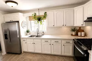 8215 Elburg St, Paramount, CA 90723 - Photo 3