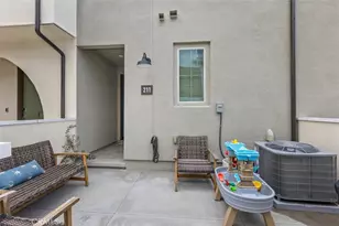 211 Equine Wy, Rancho Mission Viejo, CA 92694 - Photo 3