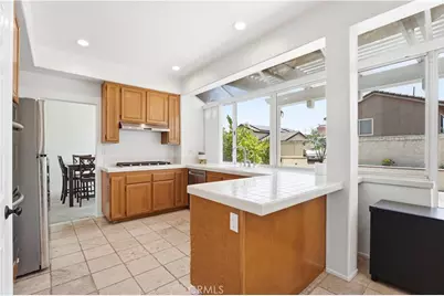 24 Calabria, Lake Forest, CA 92610 - Photo 9