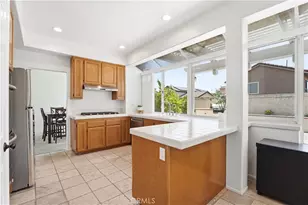 24 Calabria, Lake Forest, CA 92610 - Photo 9