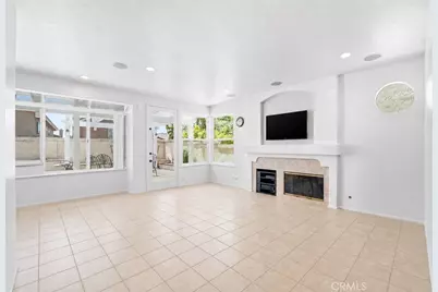 24 Calabria, Lake Forest, CA 92610 - Photo 9