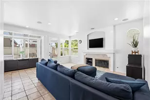 24 Calabria, Lake Forest, CA 92610 - Photo 9