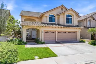 24 Calabria, Lake Forest, CA 92610 - Photo 3
